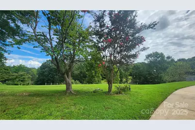 112 Bleynat Street NE, Valdese, NC 28690 - Photo 9