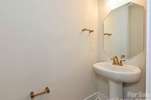 1217 E 34th St, Charlotte, NC 28205 - Photo 21