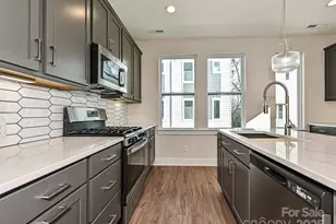 1219 E 34th St, Charlotte, NC 28205 - Photo 9