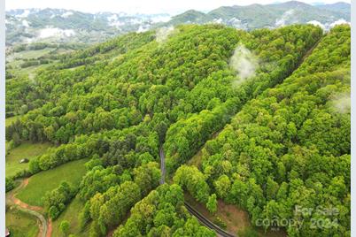 000 Mountain Air Drive, Burnsville, NC 28714 - Photo 23