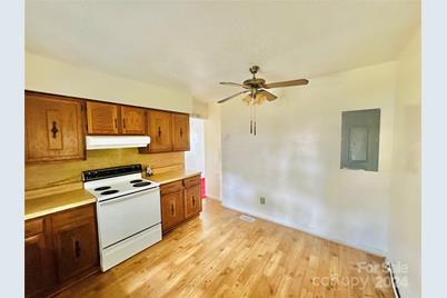 612 Dr Martin Luther King Jr Avenue, Enfield, NC 27823 - Photo 9