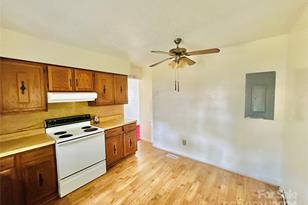 612 Dr Martin Luther King Jr Ave, Enfield, NC 27823 - Photo 9