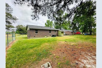 612 Dr Martin Luther King Jr Avenue, Enfield, NC 27823 - Photo 31
