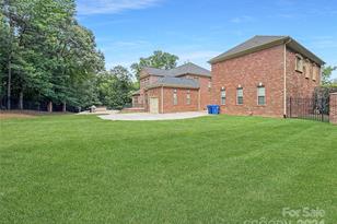 9100 Woodhall Lake Dr, Waxhaw, NC 28173 - Photo 5