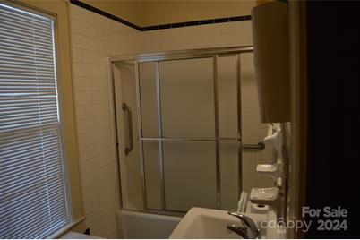 936 Davie Avenue, Statesville, NC 28677 - Photo 13