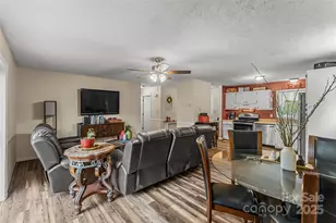 218 Davis Dr, Morganton, NC 28655 - Photo 5