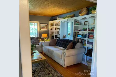 136 N Dougherty Street, Black Mountain, NC 28711 - Photo 9