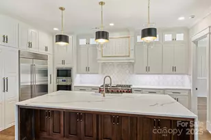 1211 Royal Prince Ct, Charlotte, NC 28211 - Photo 11