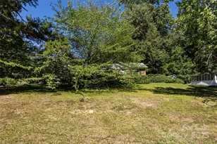 2001 McDonald Dr, Charlotte, NC 28216 - Photo 25