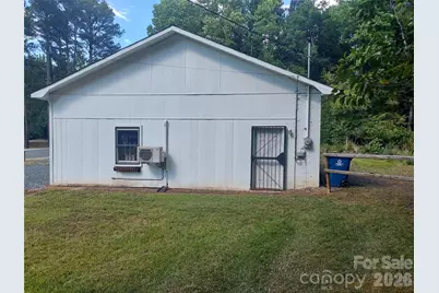 500 Julius Chambers Avenue N, Mount Gilead, NC 27306 - Photo 21