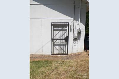 500 Julius Chambers Avenue N, Mount Gilead, NC 27306 - Photo 9