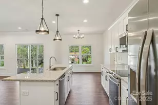 35 Haywood Pk Dr, Hendersonville, NC 28791 - Photo 23