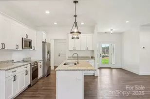 35 Haywood Pk Dr, Hendersonville, NC 28791 - Photo 21