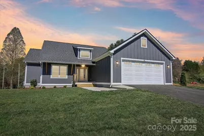 35 Haywood Park Drive, Hendersonville, NC 28791 - Photo 1