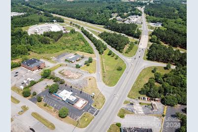 3362 15th Avenue Boulevard SE, Conover, NC 28613 - Photo 1