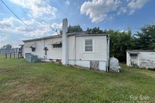 1900 Salome Church Rd, Charlotte, NC 28262 - Photo 5