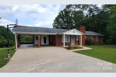 4890 J M Craig Road, Granite Falls, NC 28630 - Photo 1