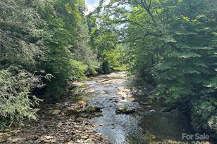 000 Falling Water Dr, Burnsville, NC 28714 - Photo 11