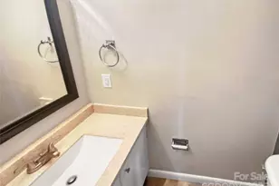 6003 Heath Valley Rd, Charlotte, NC 28210 - Photo 11