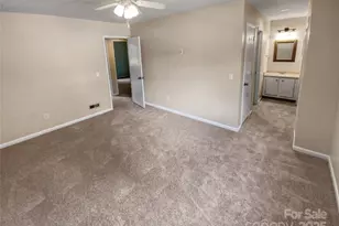 6003 Heath Valley Rd, Charlotte, NC 28210 - Photo 13