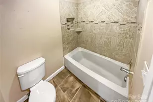 6003 Heath Valley Rd, Charlotte, NC 28210 - Photo 19