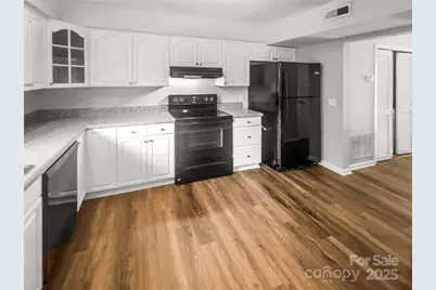 6003 Heath Valley Road, Charlotte, NC 28210 - Photo 9