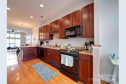 546 New Bern Station Court, Charlotte, NC 28209 - Photo 3