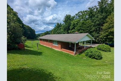 1524 Seven Mile Ridge Road, Burnsville, NC 28714 - Photo 3