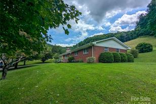 1524 7 Mile Ridge Rd, Burnsville, NC 28714 - Photo 5