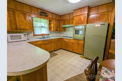 1524 Seven Mile Ridge Road, Burnsville, NC 28714 - Photo 23