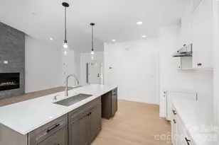 654 Hollybrook Dr, Flat Rock, NC 28731 - Photo 21