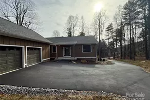 654 Hollybrook Dr, Flat Rock, NC 28731 - Photo 3
