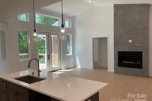 654 Hollybrook Dr, Flat Rock, NC 28731 - Photo 19