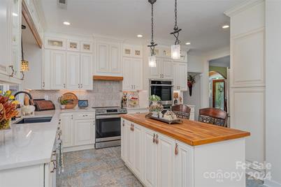 10227 Mount Holly Road, Charlotte, NC 28214 - Photo 13