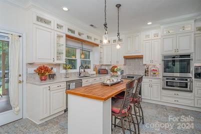 10227 Mount Holly Road, Charlotte, NC 28214 - Photo 15