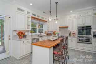 10227 Mt Holly Rd, Charlotte, NC 28214 - Photo 15