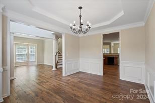 1900 Mt Isle Harbor Dr, Charlotte, NC 28214 - Photo 9