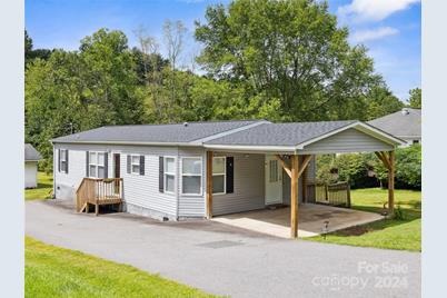 614 Old US 19E Highway, Spruce Pine, NC 28777 - Photo 1