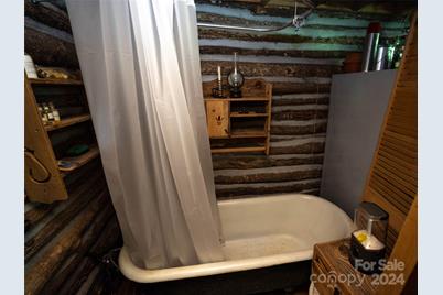 1001 Mountain Glen Road, Canton, NC 28716 - Photo 23