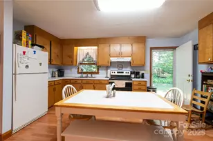 1220 Rock Creek Rd, Burnsville, NC 28714 - Photo 35