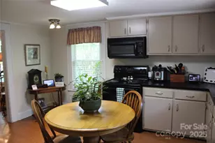 436 E Oakwood Ave, Albemarle, NC 28001 - Photo 21