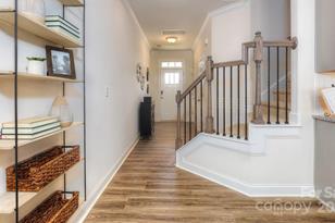 300 Creekview Rd, Hendersonville, NC 28792 - Photo 3