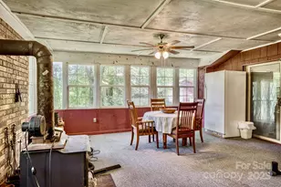 3050 Old Johns River Rd, Collettsville, NC 28611 - Photo 27