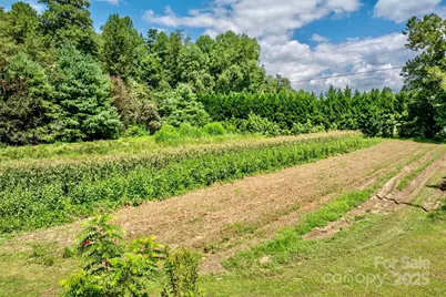 3050 Old Johns River Road, Collettsville, NC 28611 - Photo 13