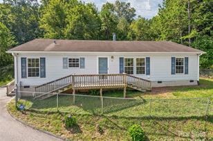 33 Goose Creek Rd, Swannanoa, NC 28778 - Photo 1