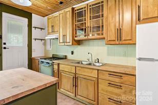 1265 Stackhouse Rd, Marshall, NC 28753 - Photo 9