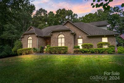 10235 Mount Holly Road, Charlotte, NC 28214 - Photo 33