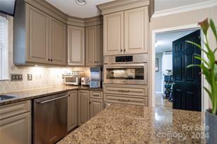 10235 Mt Holly Rd, Charlotte, NC 28214 - Photo 11