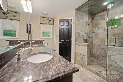 10235 Mount Holly Road, Charlotte, NC 28214 - Photo 21