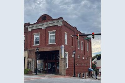 819 West Avenue NW, Lenoir, NC 28645 - Photo 1